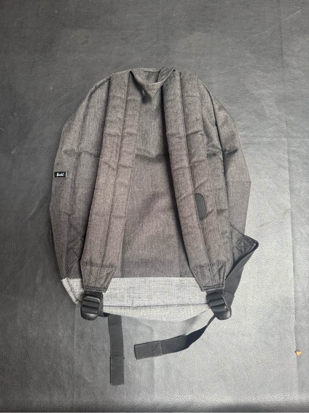 Herschel Supply Co. Pop Quiz 22L Backpack – Black and Gray - Picture 8 of 8